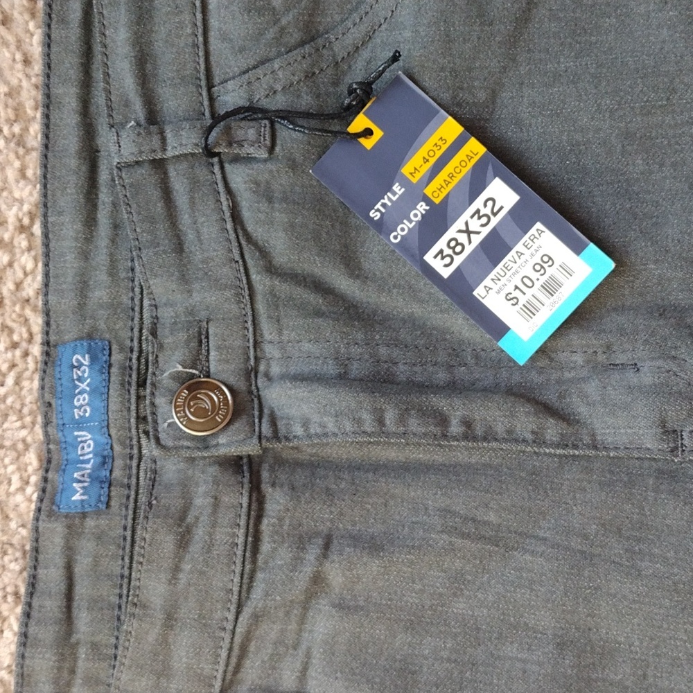 Pants - Picture 2 of 9